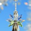 Schutzengel in light sapphire, peridot und crystal AB mit kl. Schmetterling in crystal AB