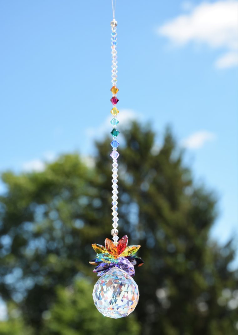 Sonnenfänger 'Little Rainbow' in crystal AB, 30mm Ø, Länge 23 cm, aus funkelnden Kristallen von Swarovski® – Bild 2