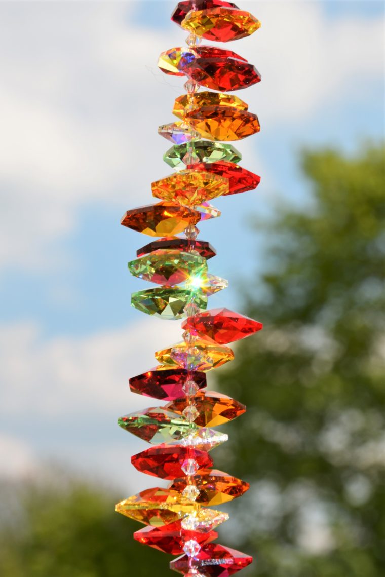 Sonnenfänger 'Indian Summer', Kegel 50 mm x 40 mm in crystal clear, Länge 48 cm, aus funkelnden Kristallen von Swarovski® – Bild 3